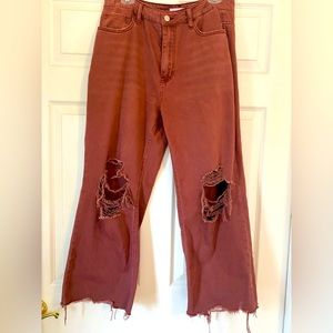 Vervet cropped jeans. NEVER WORN Size 30! Super cute!!